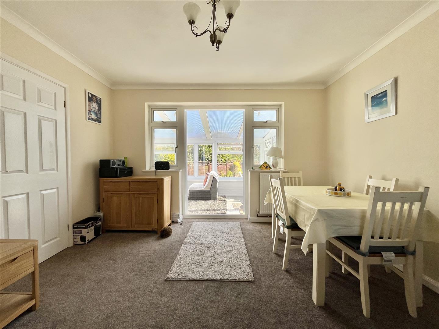 Meadow Way, Fairlight